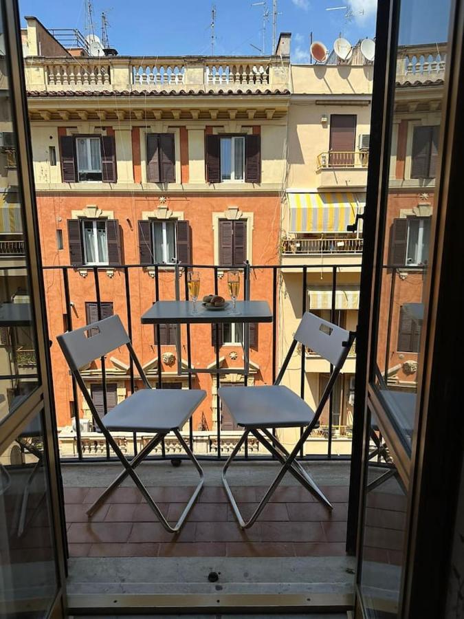 Interno 18 - Appartamento A San Giovanni Rome Luaran gambar